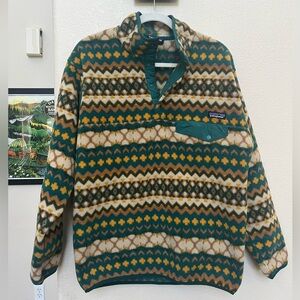 Patagonia Men’s lightweight Synchilla Snap-T Pullover